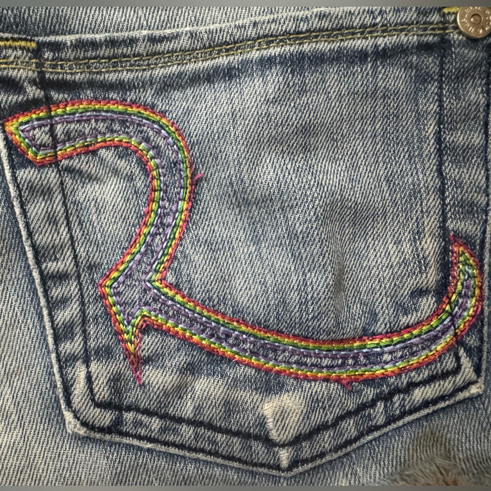 ROCK & REPUBLIC Y2K CUTOFF JEAN SHORTS - Picture 4 of 16